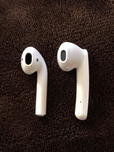 Apple AirPods (2nd Generation) Wireless Ear Buds. Bluetooth Headphones with Lightning Charging Case Included. Over 24 Hours of Battery Life. Effortless Setup for iPhone photo review